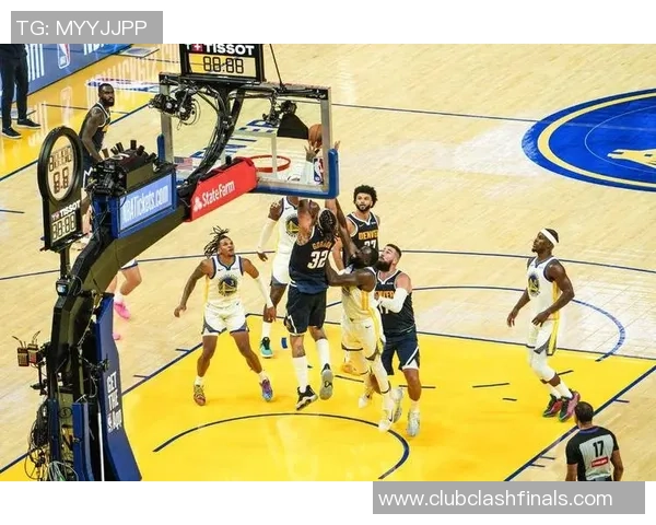 NBA掘金与勇士季前赛精彩回顾录像分析及比赛亮点总结